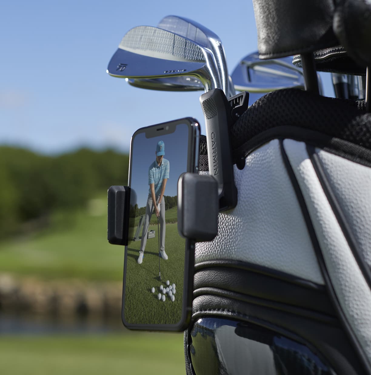 Garmin R10 portable mobile app attached to golf bag